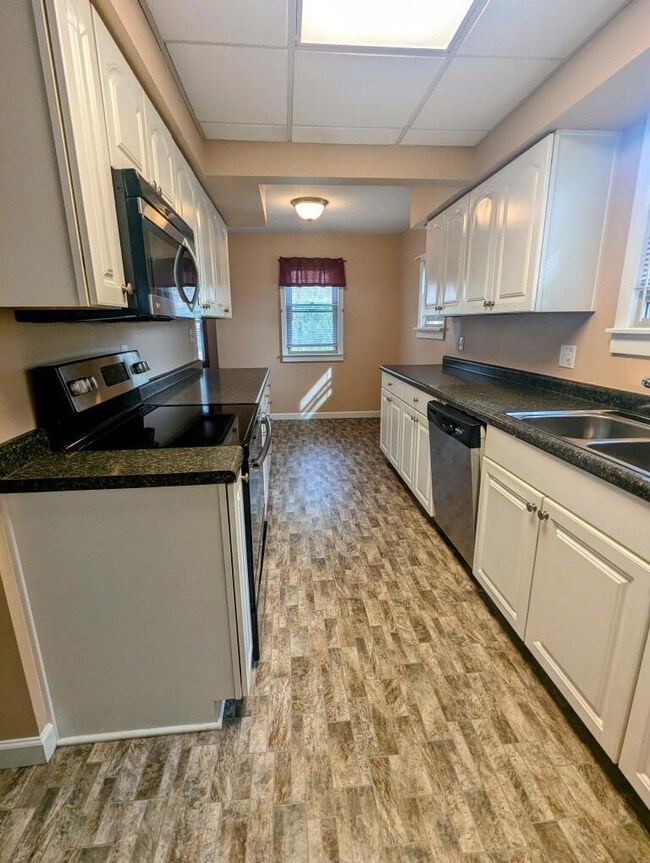 Kitchen 1