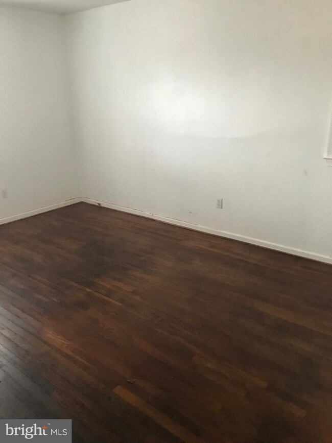 5814 89th Ave, New Carrollton, MD 20784 - photo 4