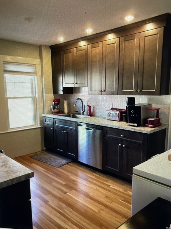 72 Cherry St unit 72, West Newton, MA 02465 - photo 2