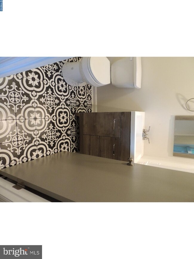 2028 Wildwood Dr, Wilmington, DE 19805 - photo 3