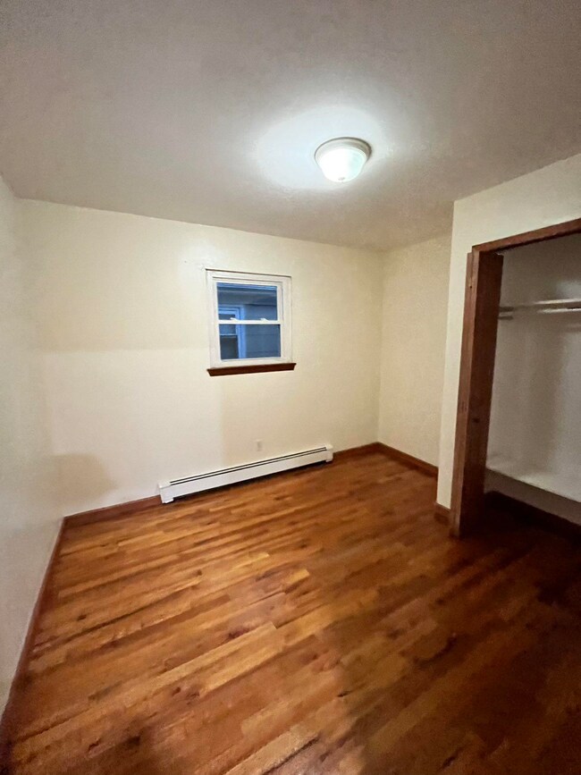 136 Grant Ave unit 2fl, Harrison, NJ 07029 - photo 4