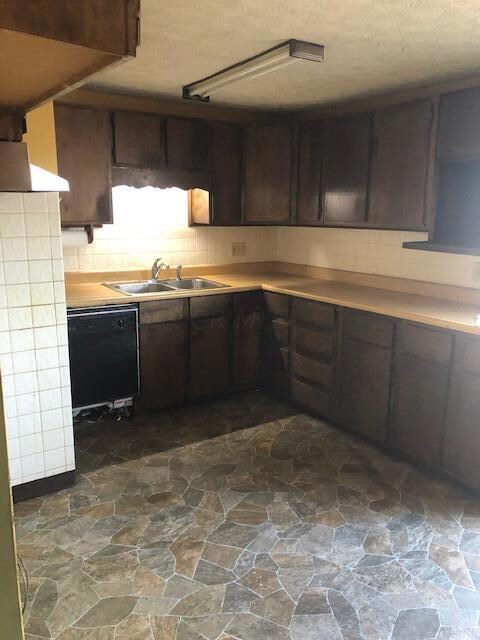 558 Old Tree Place, Columbus, OH 43228 - photo 5