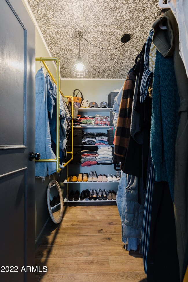 Primary_Closet