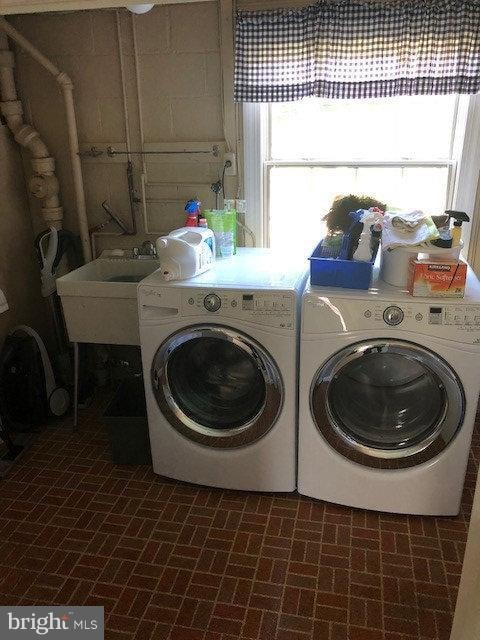 2433 Lexington Rd, Falls Church, VA 22043 - photo 7