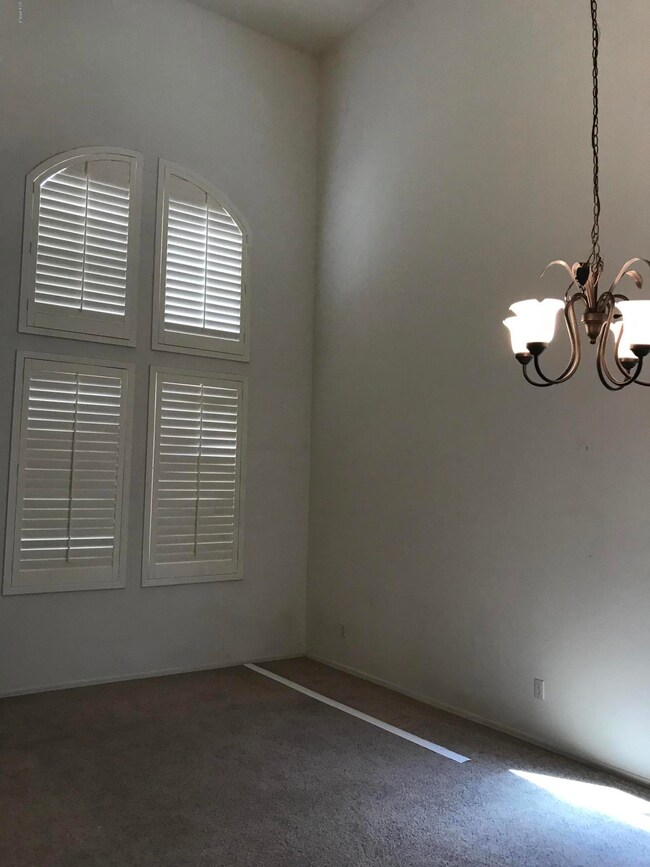 VineyardLivingRoom2