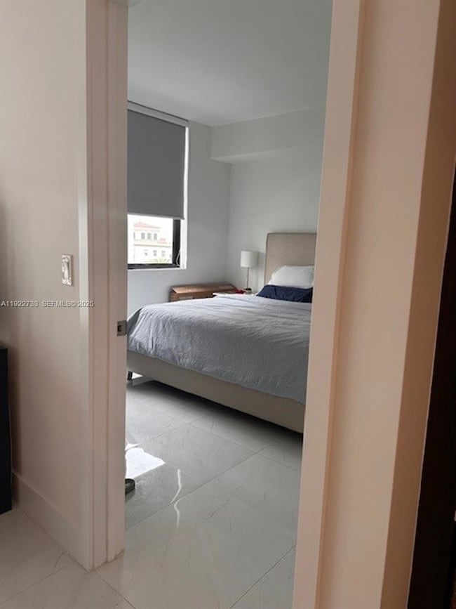 Merrick Manor unit 705, Coral Gables, FL 33146 - photo 3