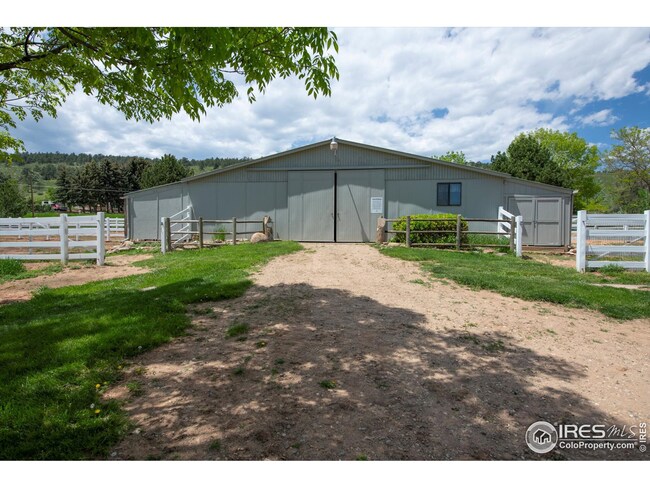 50 x 50 Barn plus covered overhangs