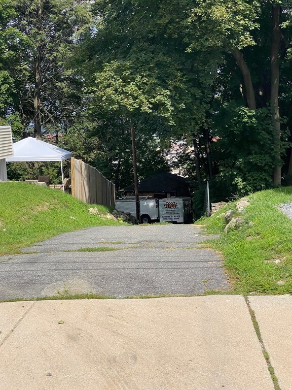 22 Crescent St, Lawrence, MA 01841 - photo 3