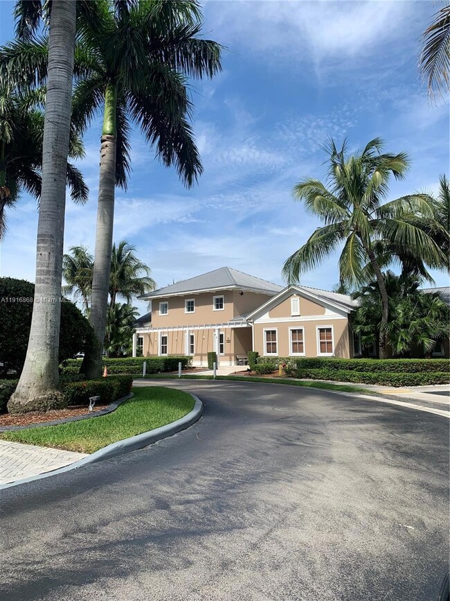 10771 NW 76th Ln, Doral, FL 33178 - photo 2