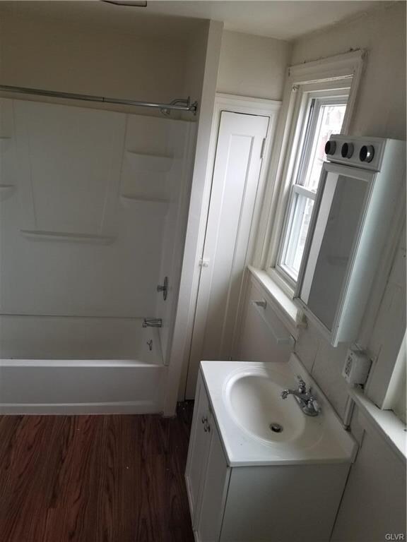 504 W Tilghman St unit 2, Allentown, PA 18102 - photo 3