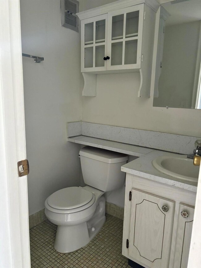 264 Camden K, West Palm Beach, FL 33417 - photo 4