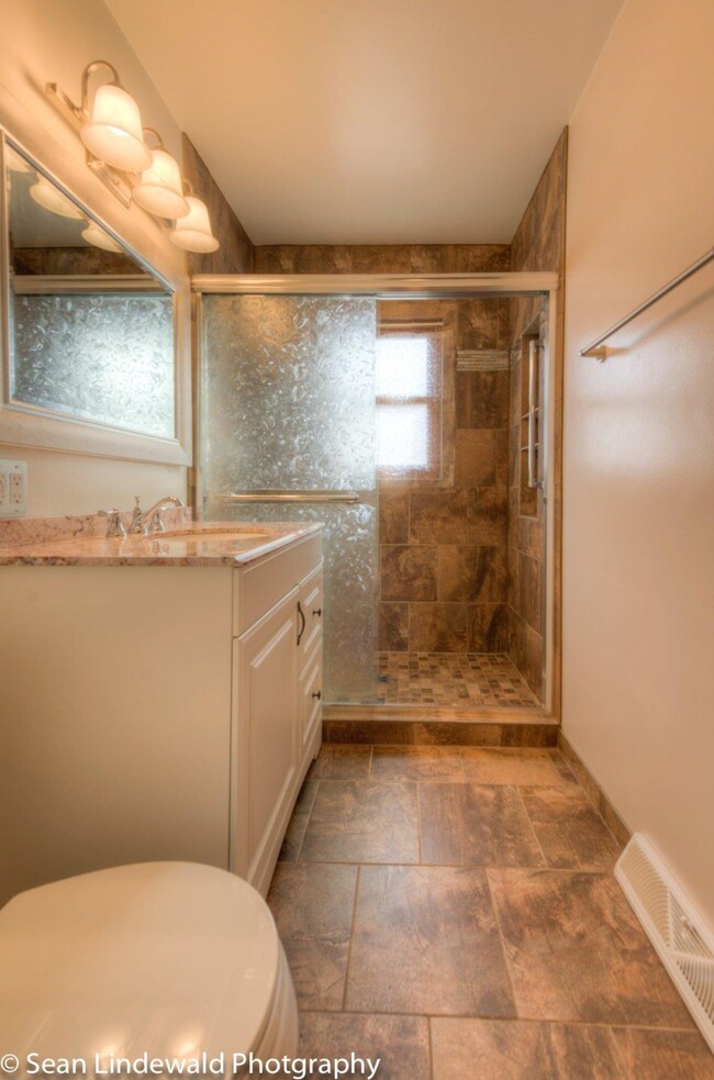 509 W 51st Place, Gary, IN 46408 - photo 3