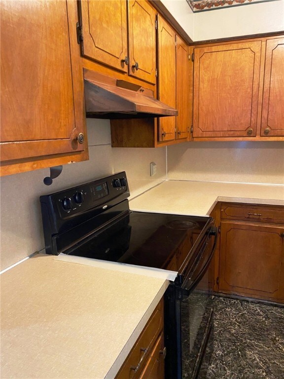 329 N Larmon, Colcord, OK 74338 - photo 6