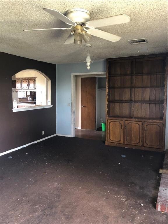 Photo from a previous listing.