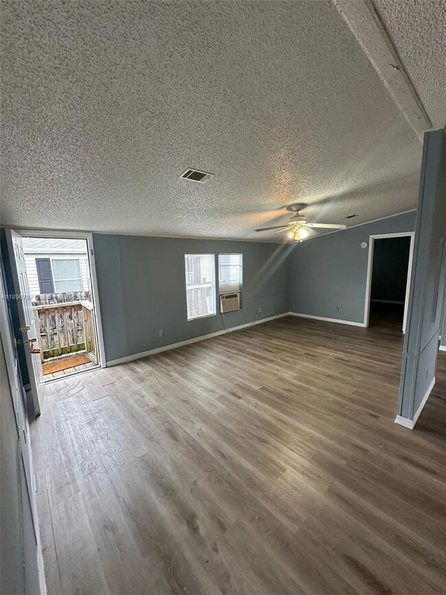 11863 Atlantic Cir unit H, Boca Raton, FL 33428 - photo 3