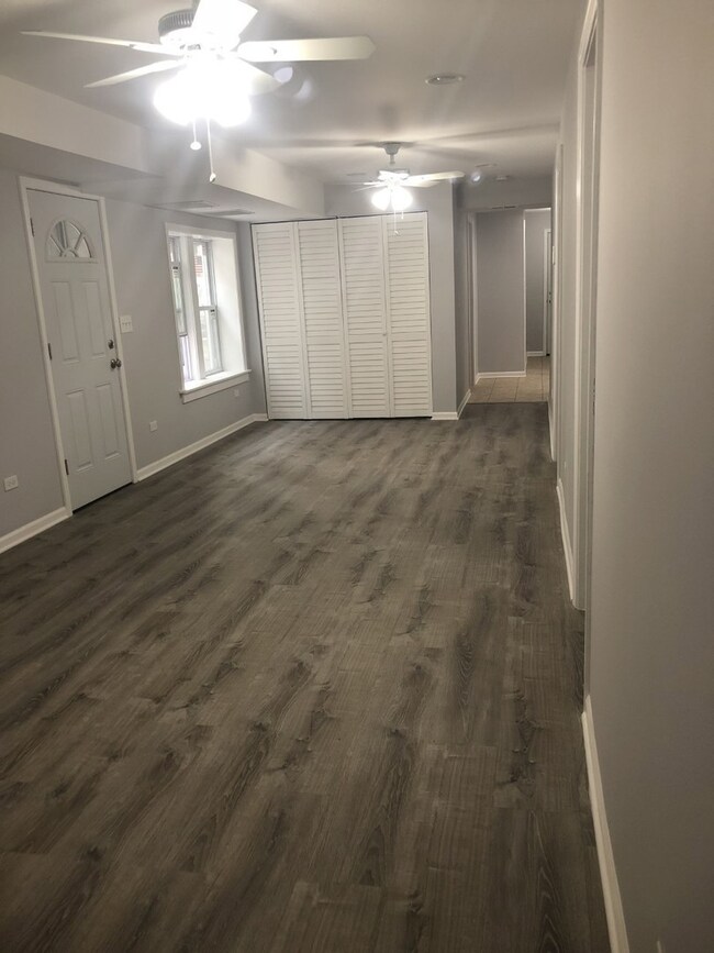 3302 S Hamilton Ave unit 1, Chicago, IL 60608 - photo 3