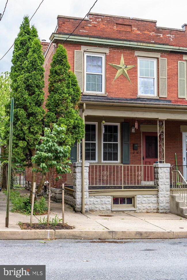 819 6th St, Lancaster, PA 17603 - photo 2