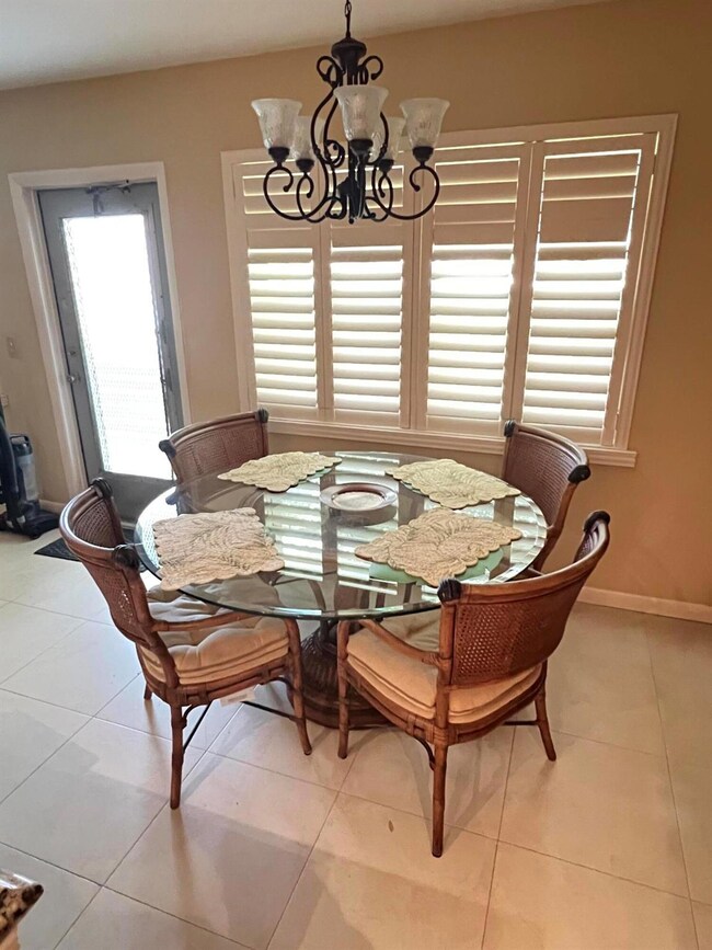 174 Somerset I unit 1740, West Palm Beach, FL 33417 - photo 6