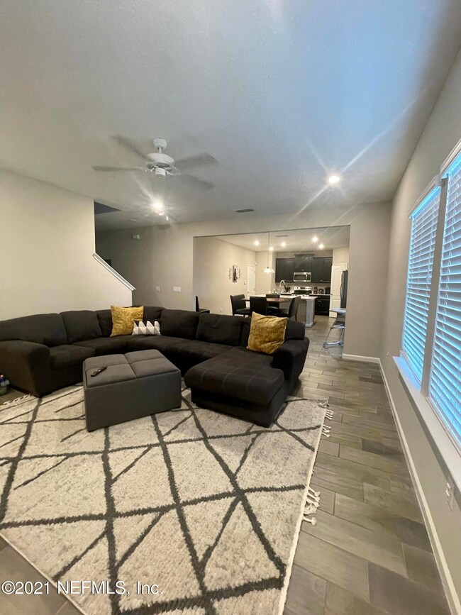 1307 Kendall Dr, Jacksonville, FL 32211 - photo 4