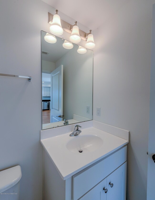 07 Powder Room