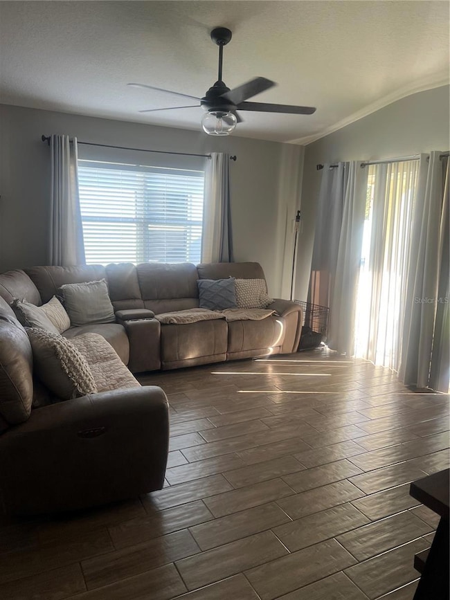 7719 Carriage Pointe Dr, Gibsonton, FL 33534 - photo 3