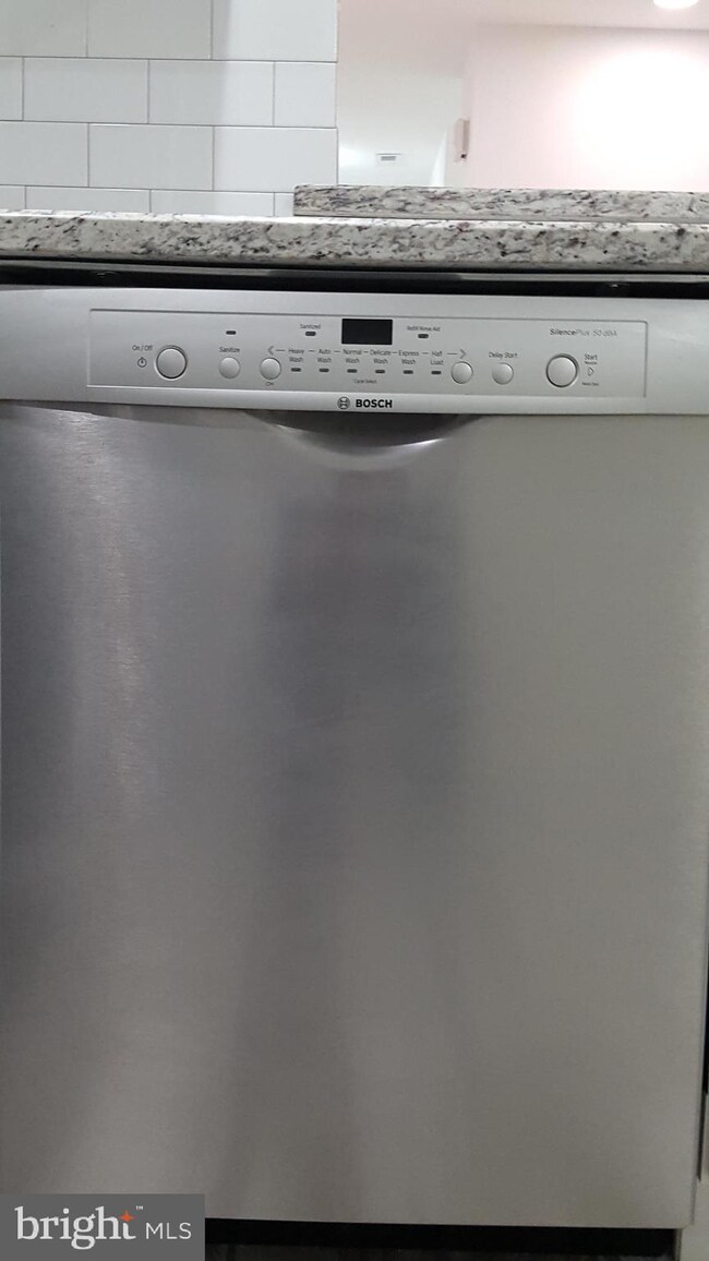 1008 Mountainview Dr, Chesterbrook, PA 19087 - photo 6