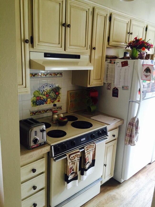 Kitchen-d