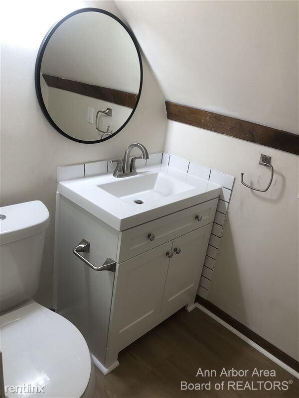 821 W Liberty St unit 2, Ann Arbor, MI 48103 - photo 6