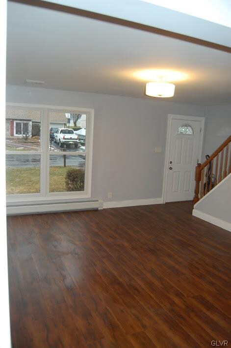 1207 Whitney Ave, Easton, PA 18045 - photo 4