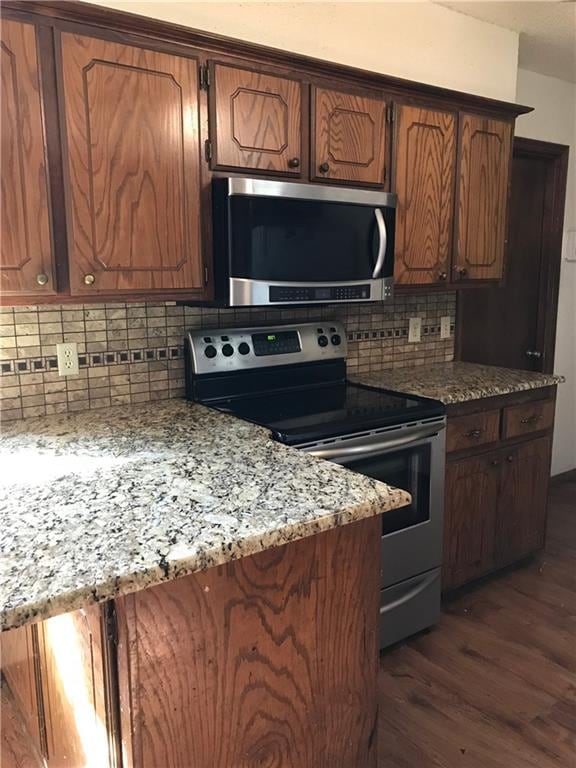 2221 NE 8th St, Moore, OK 73160 - photo 7