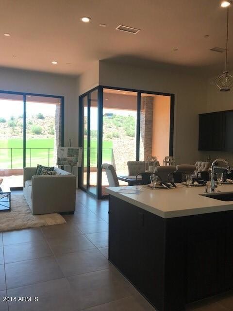 Lot 22 90 Degree Door