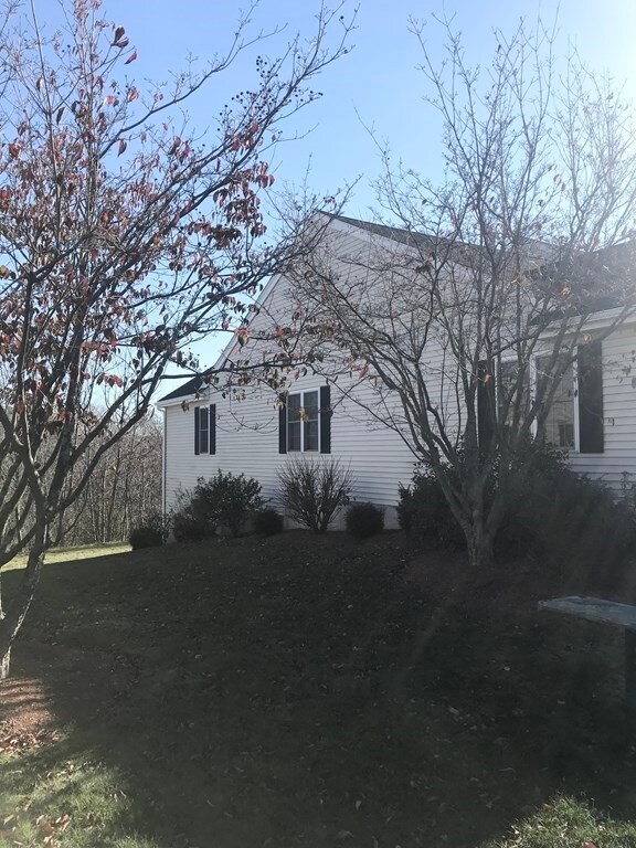 96 Bridle Cross Rd, Fitchburg, MA 01420 - photo 2