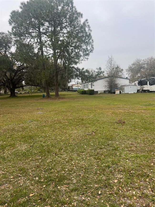 3060 Lanier Rd, Zephyrhills, FL 33541 - photo 6