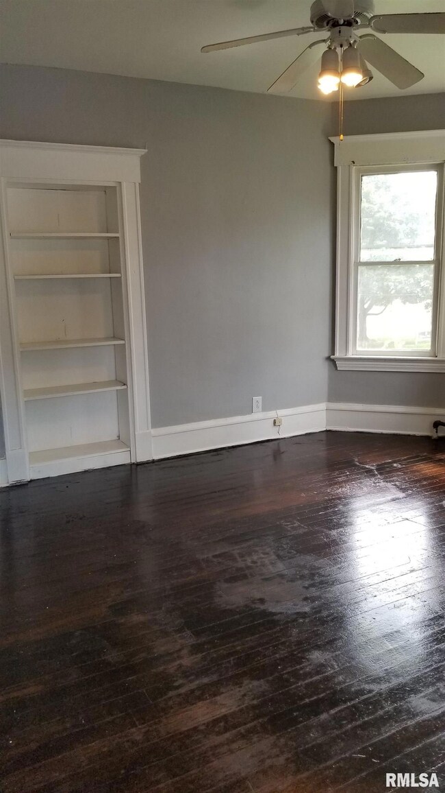 2024 Grand Ave unit 1/2, Davenport, IA 52803 - photo 5