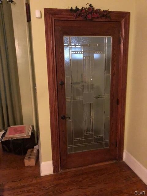 Shaker entrance door!