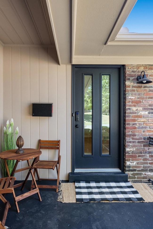 1000 Castleton Way, Lexington, KY 40517 - photo 3