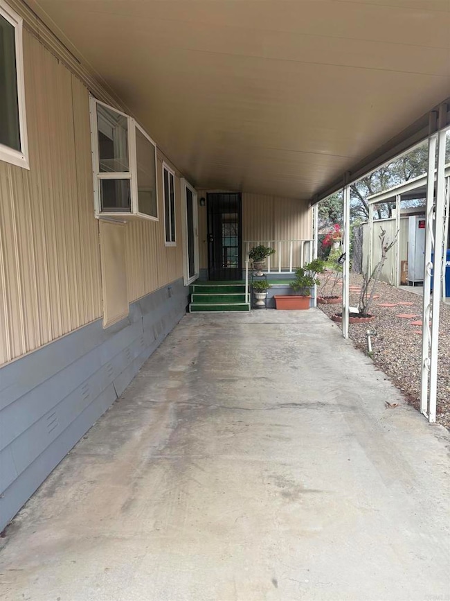 4808 1/2 Old Cliffs Rd, San Diego, CA 92120 - photo 2