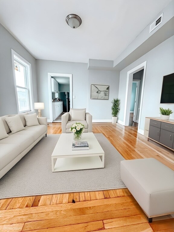 499 Boston St unit 2, Lynn, MA 01905 - photo 2