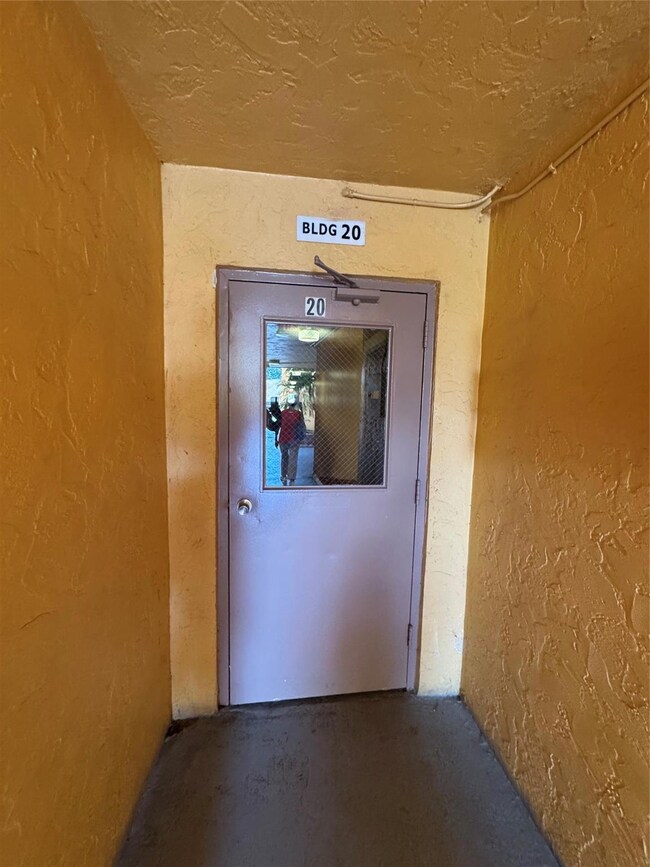 4384 NW 9th Ave Unit#20-1d, Deerfield Beach, FL 33064 - photo 3
