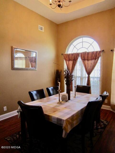 3-DINING ROOM 1