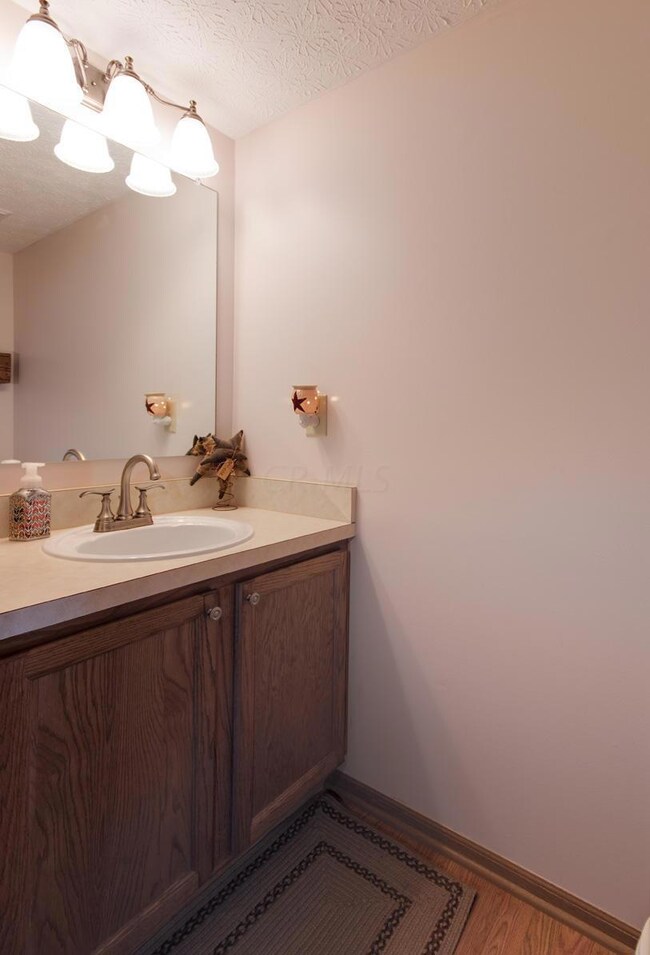 130 Sycamore Dr, Circleville, OH 43113 - photo 7