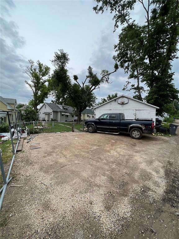 238 11th St NW, Cedar Rapids, IA 52405 - photo 7