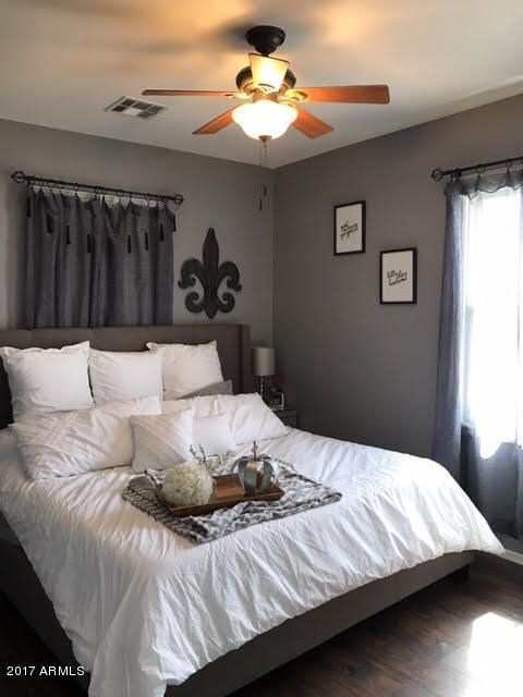 bedroom 1.1