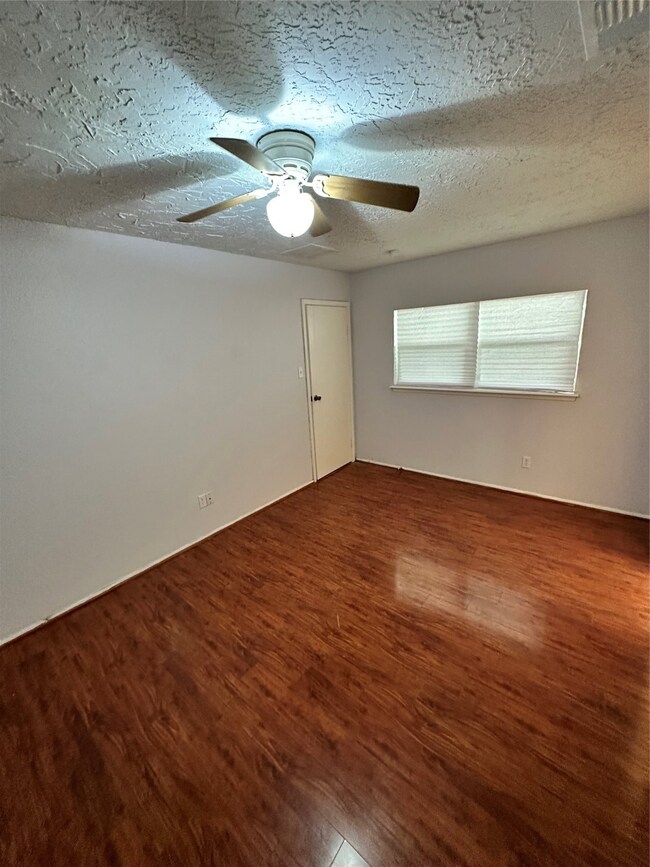 6623 Greenyard Dr, Houston, TX 77086 - photo 7