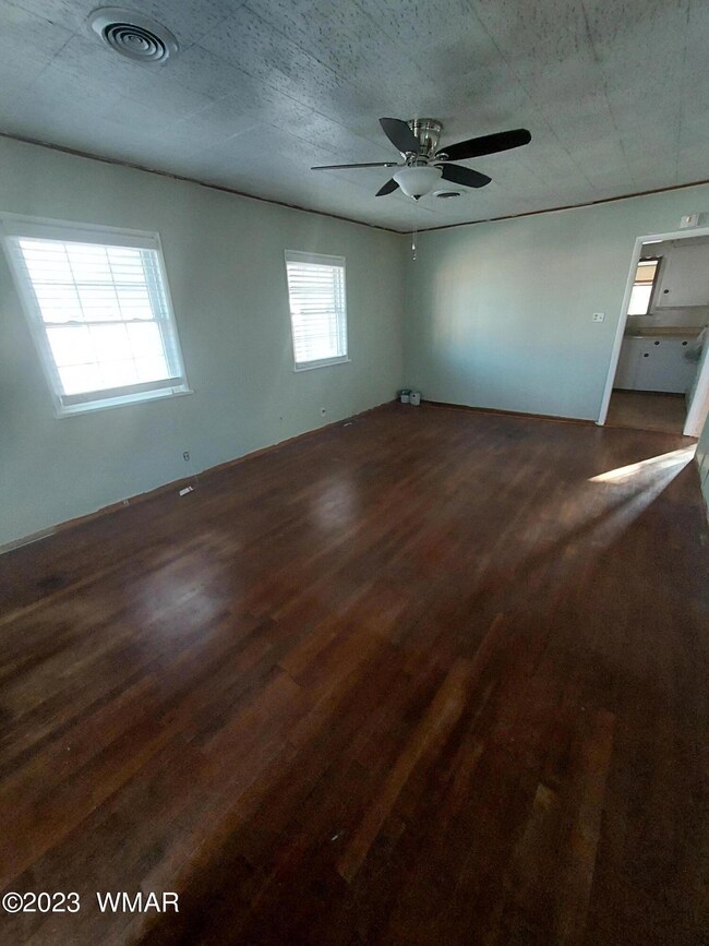 505 W Maple St, Winslow, AZ 86047 - photo 3