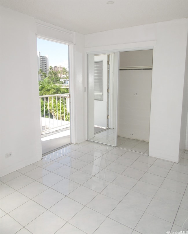 1127 Davenport St unit 406, Honolulu, HI 96822 - photo 3