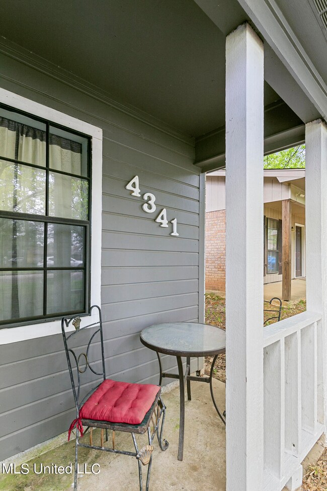 4341 Redwood cir final-4