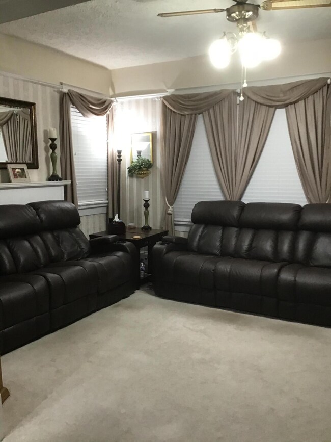 BCEDE136-FE97-4A66-B48D-9EB00B5451F8