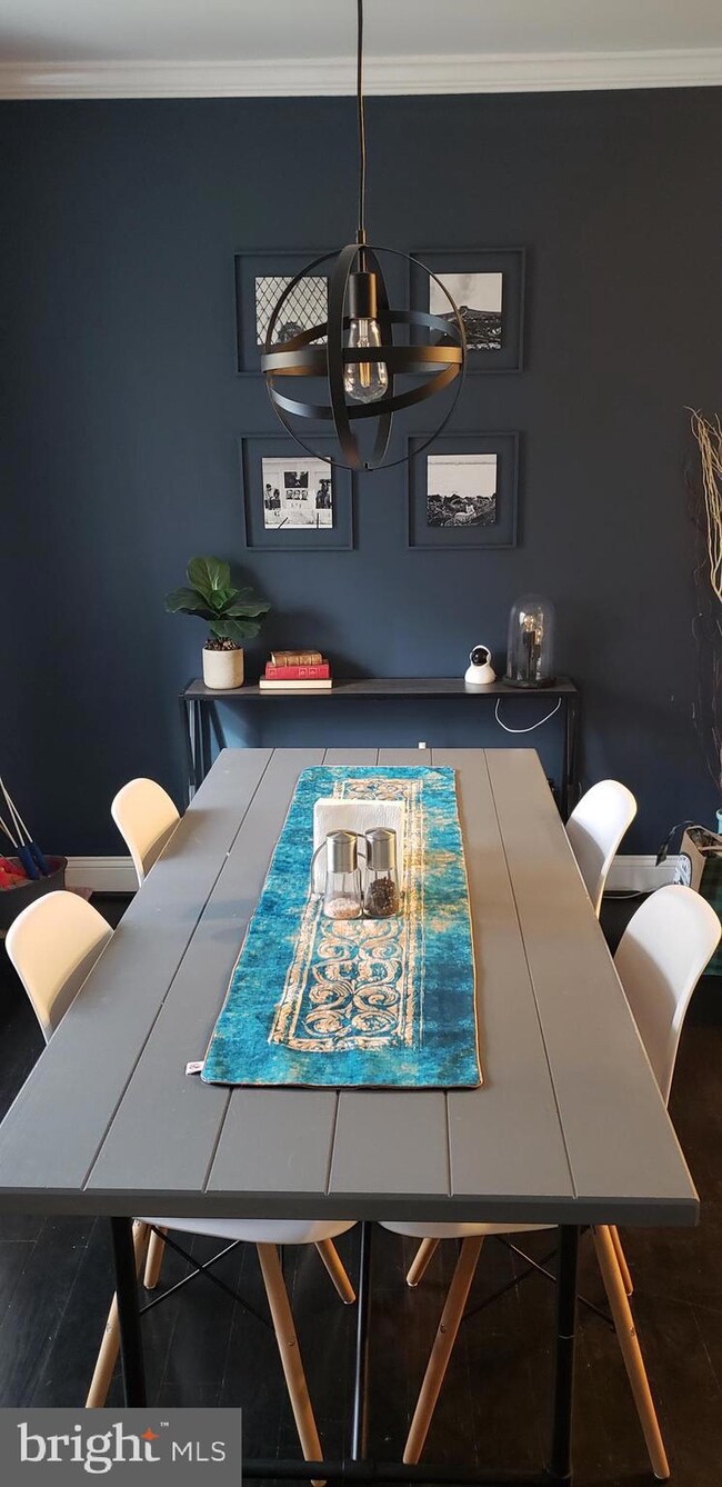 10840 Whiterim Dr, Potomac, MD 20854 - photo 7