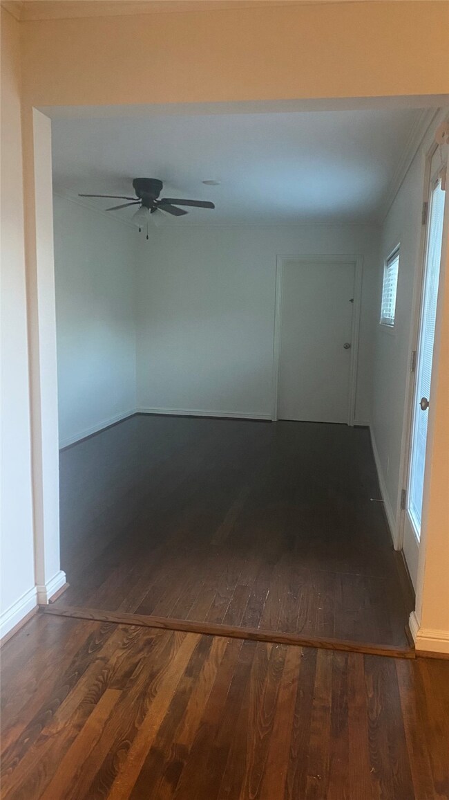 1701 Nina Lee Ln, Houston, TX 77018 - photo 3